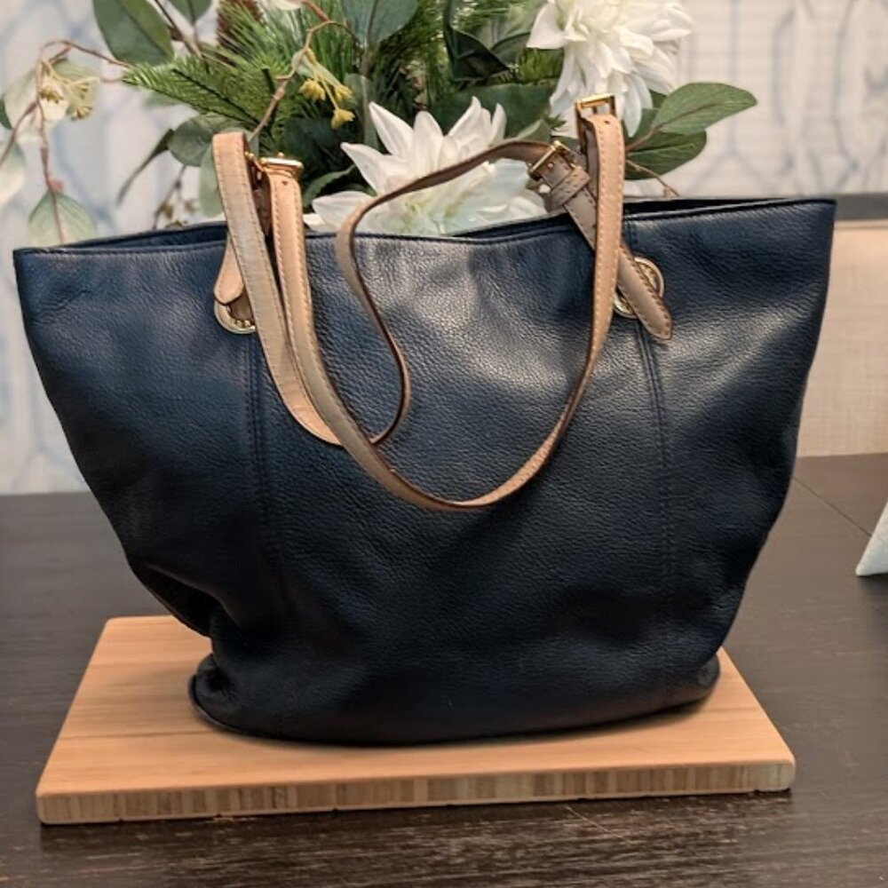 MICHAEL KORS Navy Blue Jet Set Leather Large Tote